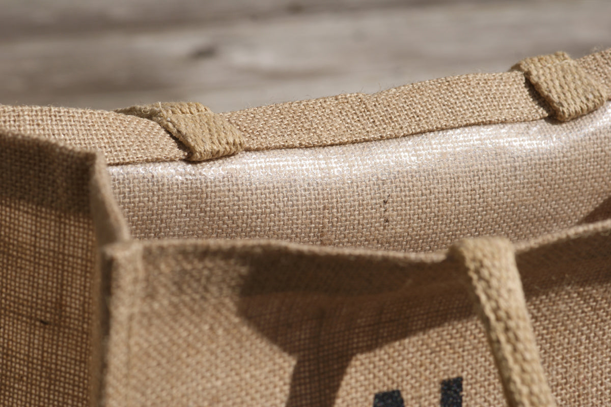 Treusinn - Shopper aus Jute "All you need is..."