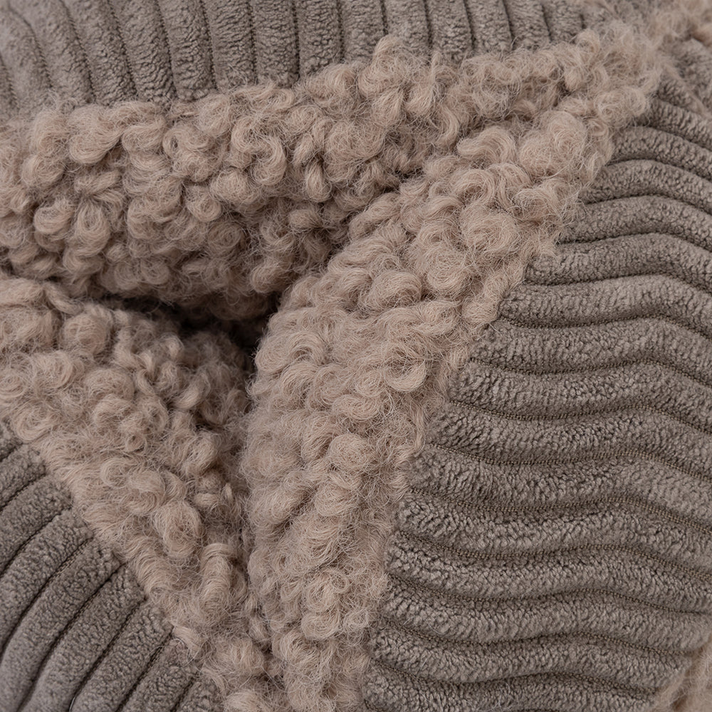 District 70 - Spielzeug "Bobby" in taupe